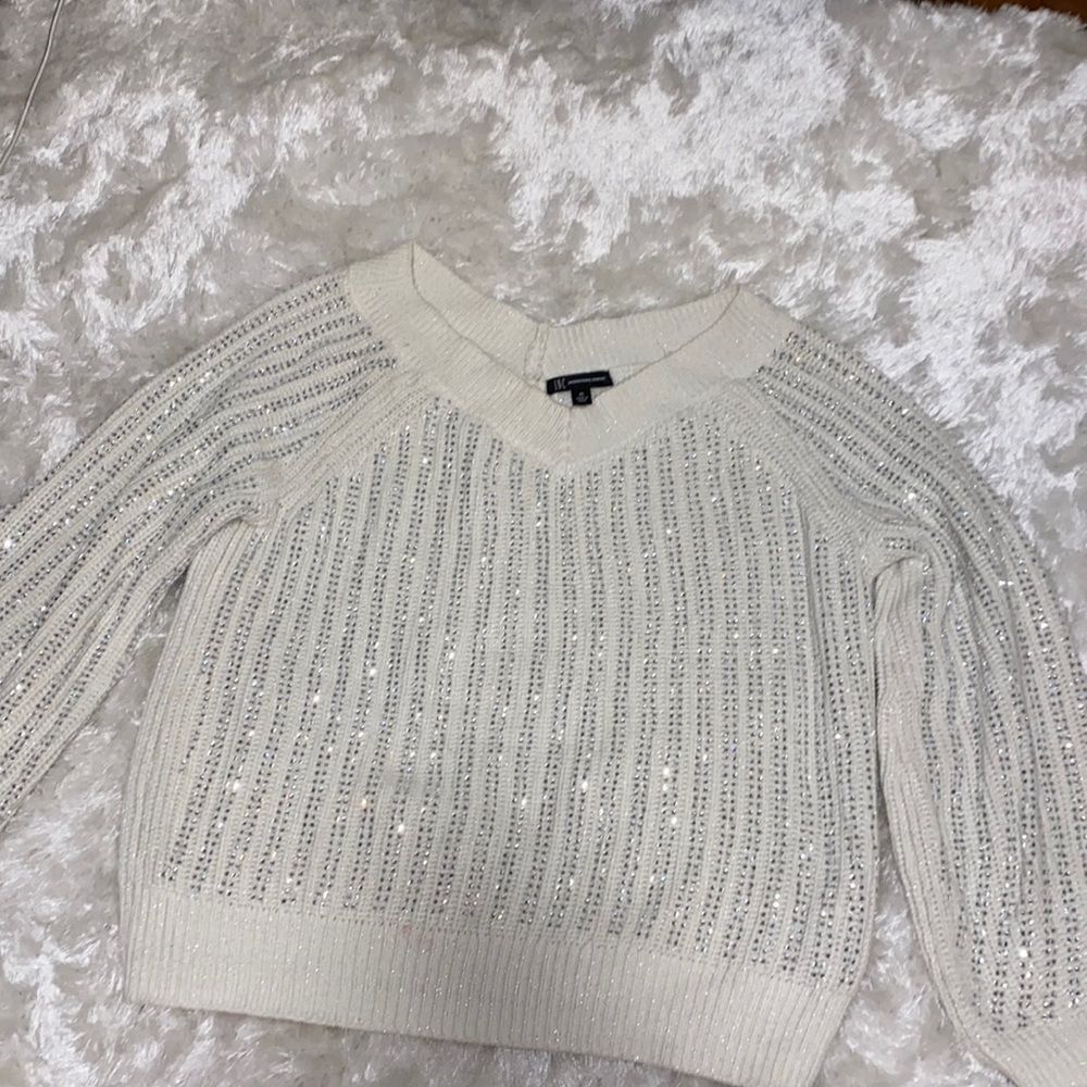 White, rhinestoned v-neck sweater​​​​